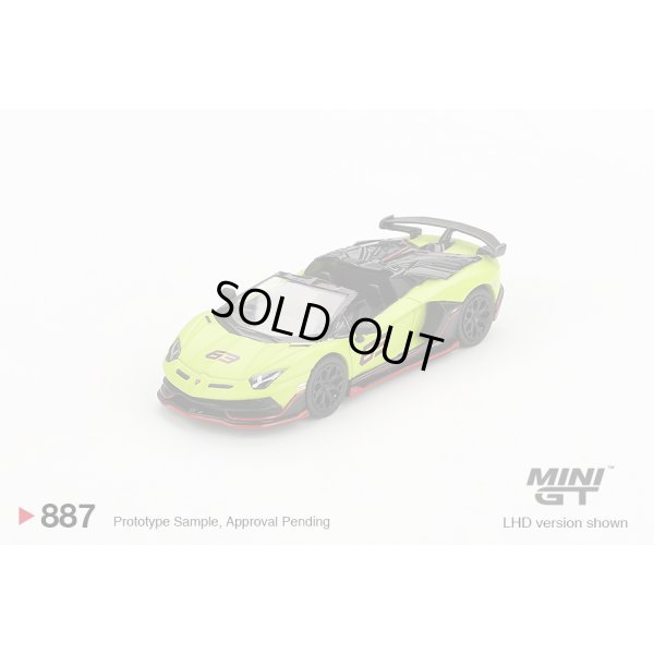 画像2: MINI GT 1/64 Lamborghini Aventador SVJ 63 Roadster Verde Shock (Light Green) (LHD)
