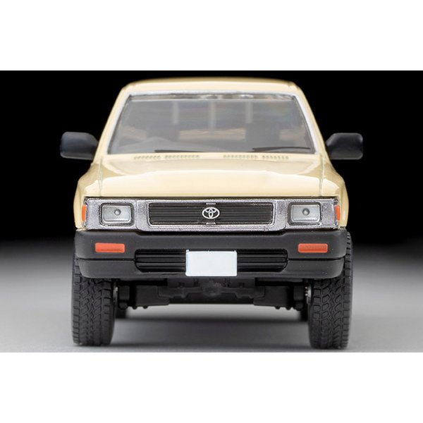 画像9: TOMYTEC 1/64 "Kaiyodo (海洋堂)" x "Tomica Limited Vintage" Diorama Collection 64 #CarSnap29a Safari 2 (with Toyota Hilux 4WD Pickup Double Cab)
