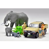 TOMYTEC 1/64 "Kaiyodo (海洋堂)" x "Tomica Limited Vintage" Diorama Collection 64 #CarSnap29a Safari 2 (with Toyota Hilux 4WD Pickup Double Cab)