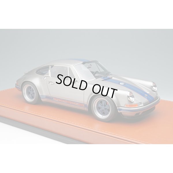画像5: EIDOLON 1/18 Singer 911 (964) Coupe Titanium Silver / Navy Stripe Limited 100 pcs.