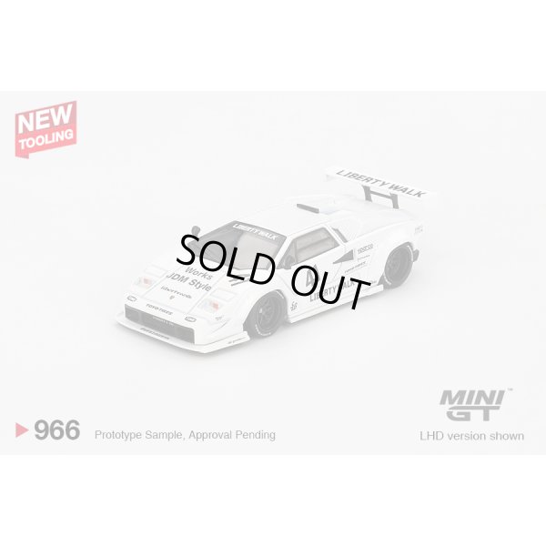 画像2: MINI GT 1/64 Lamborghini Countach LB-WORKS Tokyo Auto Salon 2024 White (LHD)