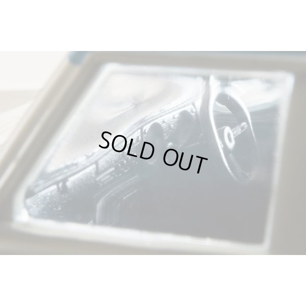 画像9: TOMYTEC 1/64 Limited Vintage Toyota Land Cruiser FJ56V (White/Blue)