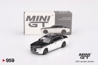 MINI GT 1/64 BMW i7 xDrive60 Alpine White/Black Sapphire (RHD)