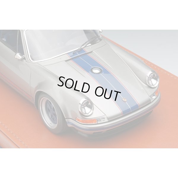画像6: EIDOLON 1/18 Singer 911 (964) Coupe Titanium Silver / Navy Stripe Limited 100 pcs.