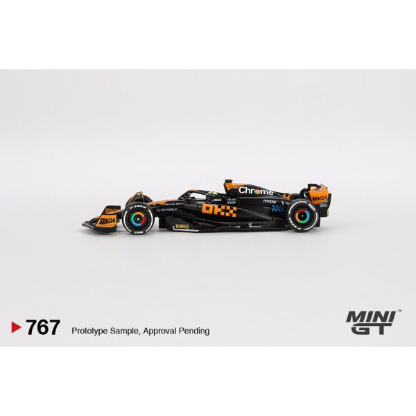 画像4: MINI GT 1/64 McLaren F1 MCL60 2023 2nd Place Winner #4 Japanese Grand Prix L. Norris