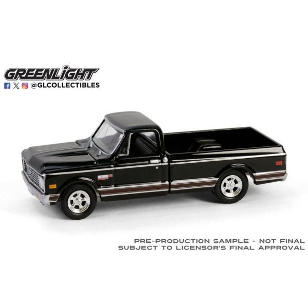画像1: GREEN LiGHT EXCLUSIVE 1/64 1972 Chevy Cheyenne C10 Short Bed - Black