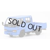MODEL1 1/64 Isuzu Elf (NHR) Double Cab Light Truck Blue (LHD)