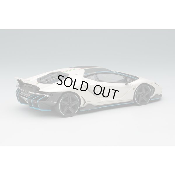 画像4: EIDOLON COLLECTION 1/43 Lamborghini Centenario LP770-4 2016 Rear Wing up Bianco Canopus / Italian Stripe Limited 120 pcs.