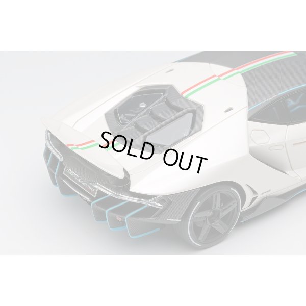 画像8: EIDOLON COLLECTION 1/43 Lamborghini Centenario LP770-4 2016 Rear Wing up Bianco Canopus / Italian Stripe Limited 120 pcs.