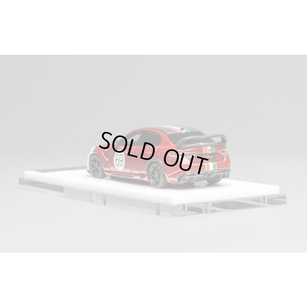 画像1: MOTORHELIX 1/64 Alfa Romeo Giulia GTAm Red Two-Tone/ltaly