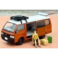 TOMYTEC 1/64 Limited Vintage NEO Mazda Bongo Brawny Van Custom (Brown) with Roof Carrier and Figure