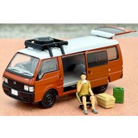 TOMYTEC 1/64 Limited Vintage NEO Mazda Bongo Brawny Van Custom (Brown) with Roof Carrier and Figure
