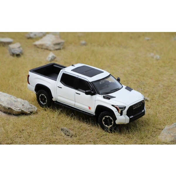 画像4: GCD 1/64 Toyota Tundra TRD Pro White (LHD)