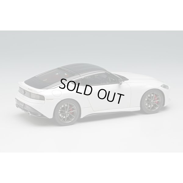 画像4: EIDOLON 1/43 NISSAN Fairlady Z "Version ST" 2025 Brilliant White Pearl/Super Black Limited Edition 50 pcs.