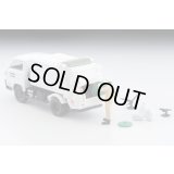 TOMYTEC 1/64 Limited Vintage NEO Mitsubishi Fuso Canter Cleaning Truck (White) with Figure