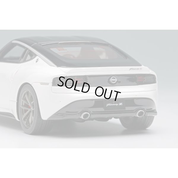画像6: EIDOLON 1/43 NISSAN Fairlady Z "Version ST" 2025 Brilliant White Pearl/Super Black Limited Edition 50 pcs.