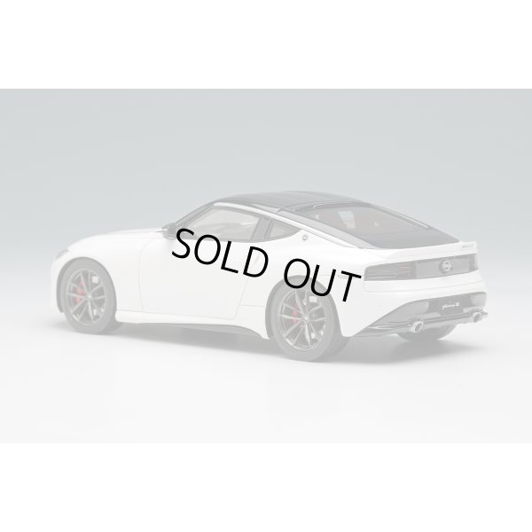 画像3: EIDOLON 1/43 NISSAN Fairlady Z "Version ST" 2025 Brilliant White Pearl/Super Black Limited Edition 50 pcs.