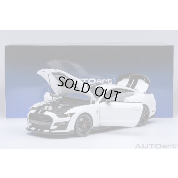 画像21: AUTOart 1/18 Ford Mustang Shelby GT500 (White with Black Stripes)