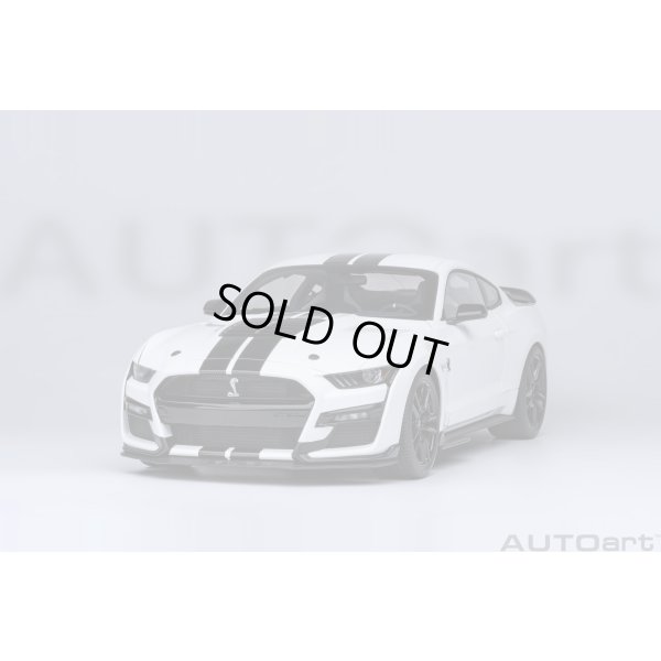 画像19: AUTOart 1/18 Ford Mustang Shelby GT500 (White with Black Stripes)