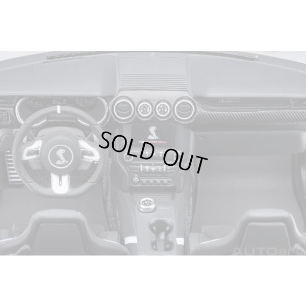画像14: AUTOart 1/18 Ford Mustang Shelby GT500 (White with Black Stripes)