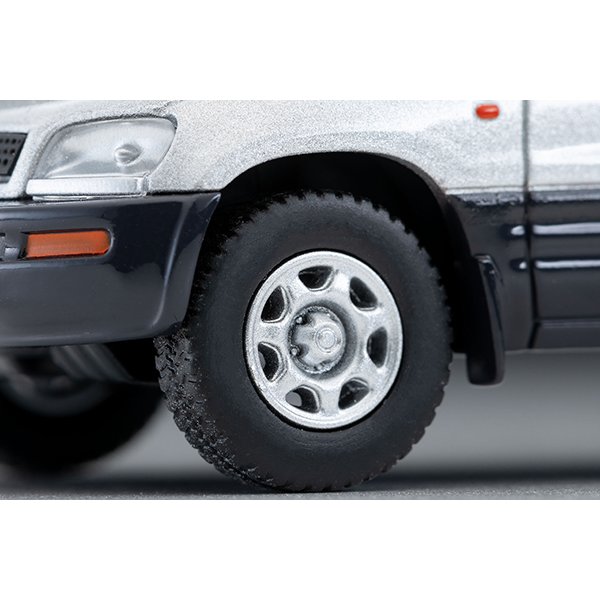 画像10: TOMYTEC 1/64 Limited Vintage NEO Toyota RAV4J V (Silver) with Tent and Figure