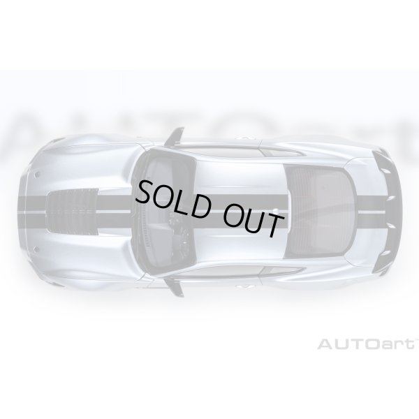 画像7: AUTOart 1/18 Ford Mustang Shelby GT500 (Silver with Black Stripes)