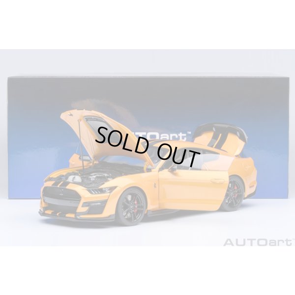 画像21: AUTOart 1/18 Ford Mustang Shelby GT500 (Orange with Black Stripes)