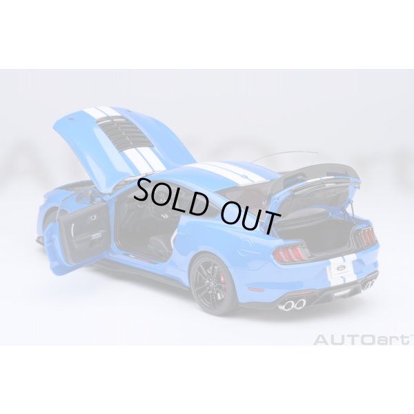 画像16: AUTOart 1/18 Ford Mustang Shelby GT500 (Blue with White Stripes)