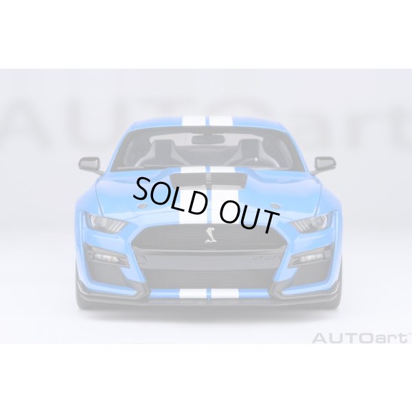 画像5: AUTOart 1/18 Ford Mustang Shelby GT500 (Blue with White Stripes)