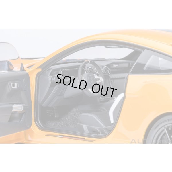 画像9: AUTOart 1/18 Ford Mustang Shelby GT500 (Orange with Black Stripes)