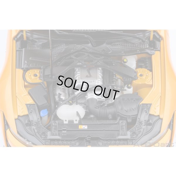 画像12: AUTOart 1/18 Ford Mustang Shelby GT500 (Orange with Black Stripes)