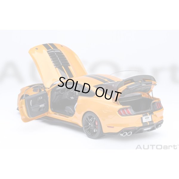 画像16: AUTOart 1/18 Ford Mustang Shelby GT500 (Orange with Black Stripes)