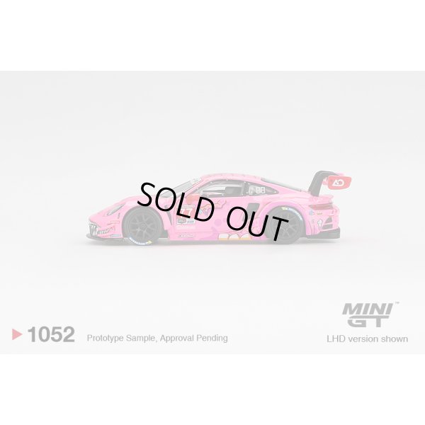 画像4: MINI GT 1/64 Porsche 911 GT3 R IMSA Road America 2024 #77 AO Racing