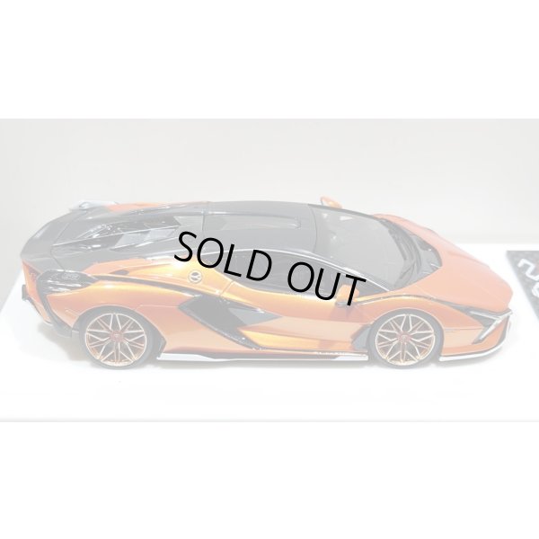画像8: EIDOLON 1/43 Lamborghini Sian FKP 37 2019 with Stripe Arancio Pearl Limited 33 pcs.