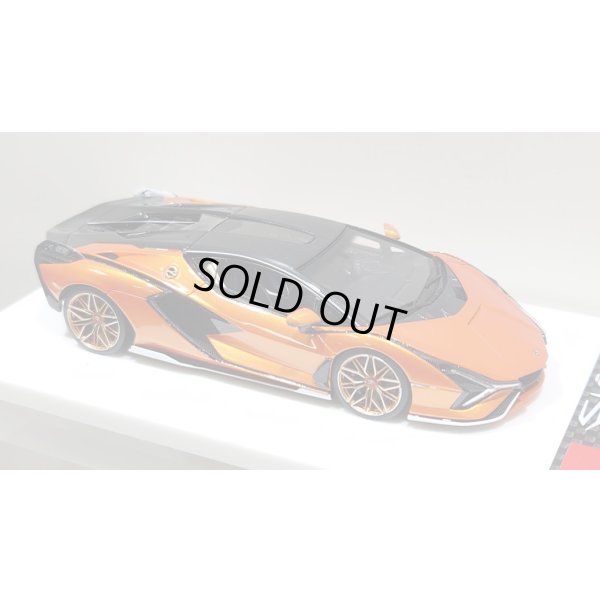 画像11: EIDOLON 1/43 Lamborghini Sian FKP 37 2019 with Stripe Arancio Pearl Limited 33 pcs.