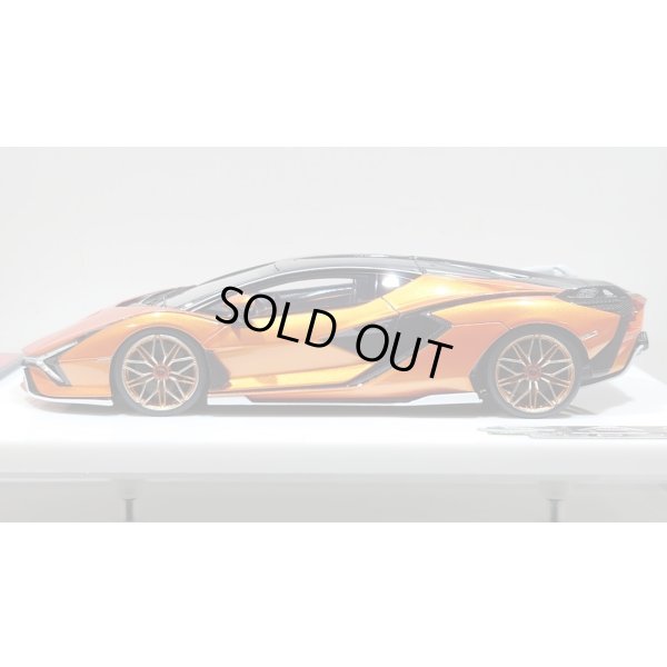 画像2: EIDOLON 1/43 Lamborghini Sian FKP 37 2019 with Stripe Arancio Pearl Limited 33 pcs.
