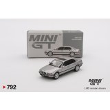 MINI GT 1/64 BMW 750IL Aspen Silver Metallic (LHD)