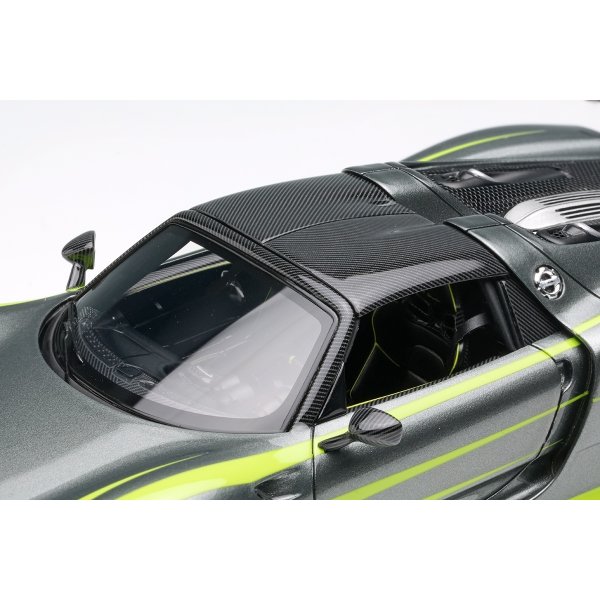 画像8: EIDOLON COLLECTION 1/43 Scale Porsche 918 Spyder Weissach Package 2011 Rear Wing Up Meteor Gray Metallic / Acid Green Stripe Limited Edition 80 pcs.
