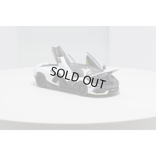 画像6: HUNG HING TOYS 1/64 Lamborghini Revuelto Arena White