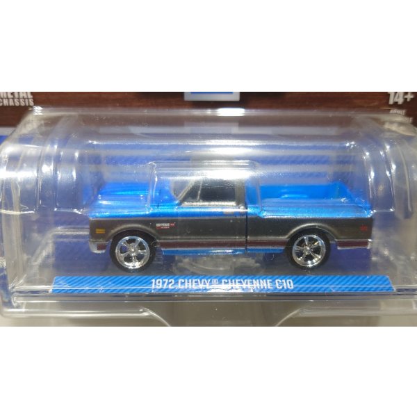 画像2: GREEN LiGHT EXCLUSIVE 1/64 1972 Chevy Cheyenne C10 Short Bed - Electric Blue and Gunmetal Gray