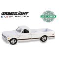 GREEN LiGHT EXCLUSIVE 1/64 1972 Chevy Cheyenne C10 Short Bed - White