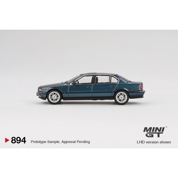 画像4: MINI GT 1/64 BMW 750IL Sorrento Blue Metallic (RHD)