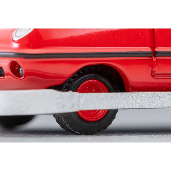 画像7: TOMYTEC 1/64 Limited Vintage こどもの国×TLV Datsun Baby Restored Car (Red) with Figure