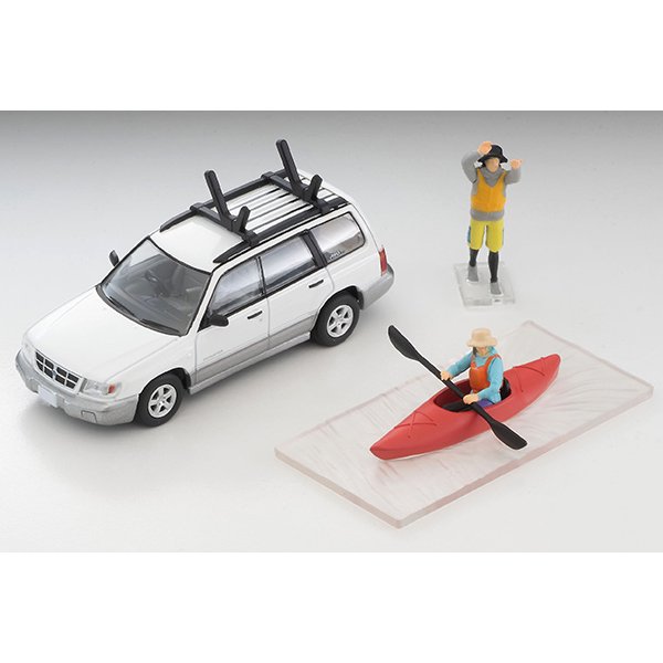 画像9: TOMYTEC 1/64 Limited Vintage NEO Subaru Forester Custom Version (White/Silver) with Kayak and Figure