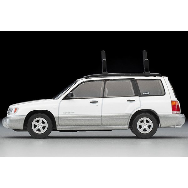 画像4: TOMYTEC 1/64 Limited Vintage NEO Subaru Forester Custom Version (White/Silver) with Kayak and Figure
