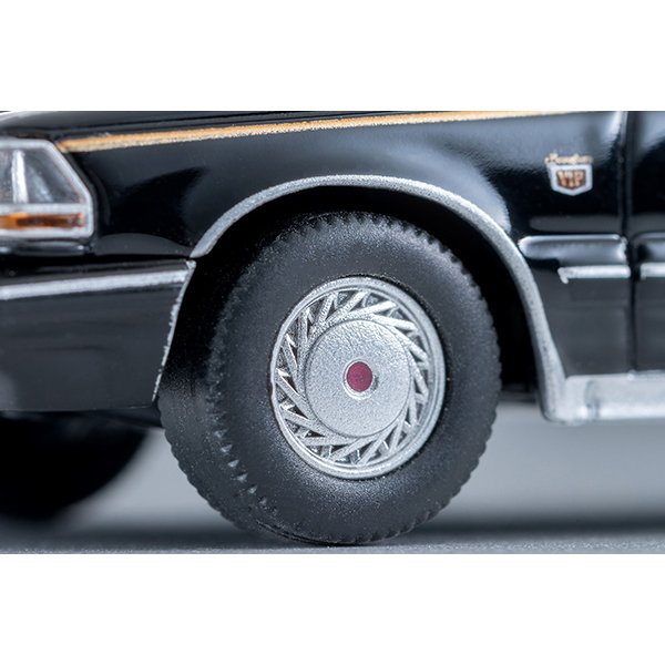 画像7: TOMYTEC 1/64 Limited Vintage NEO Nissan Cedric HT V30 Turbo Brougham VIP (Black) 1985