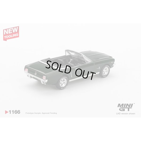 画像2: MINI GT 1/64 Ford Mustang Convertible 1964 Highlight Green (LHD)