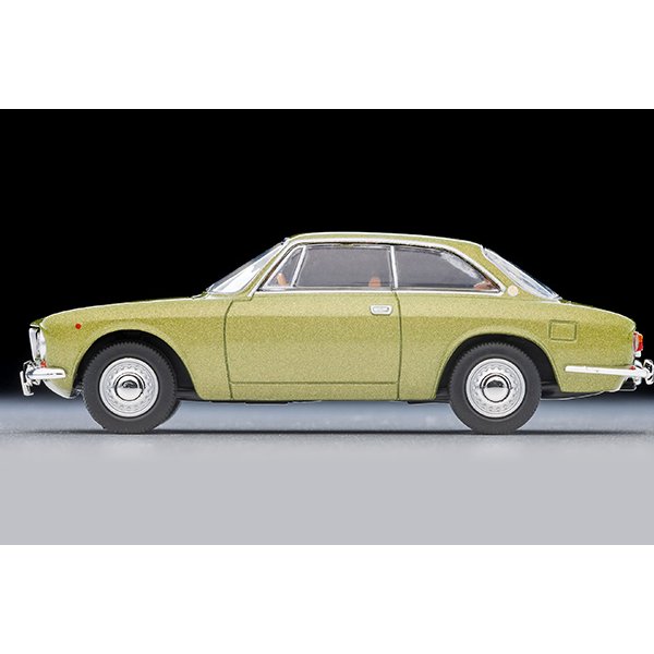 画像3: TOMYTEC 1/64 Limited Vintage Alfa Romeo 1750 GTV (Olive Green Metallic)
