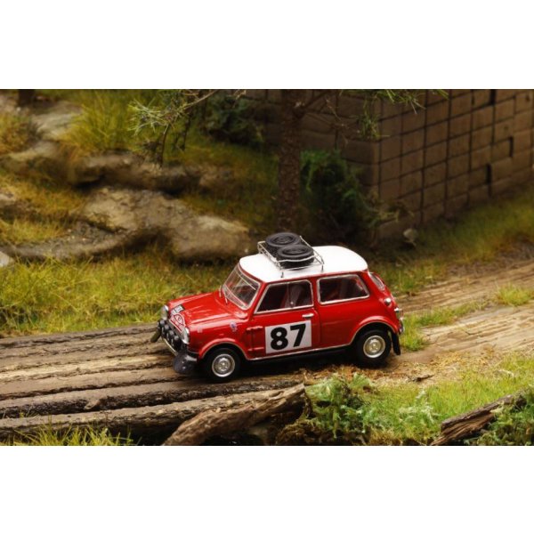 画像4: GCD 1/64 Mini Cooper #87 with 2 Spare Tires (Red)