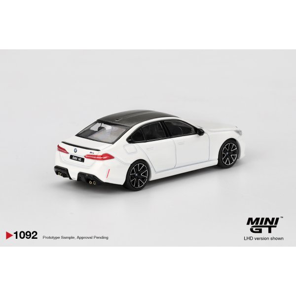 画像3: MINI GT 1/64 BMW M5 Alpine White (RHD)